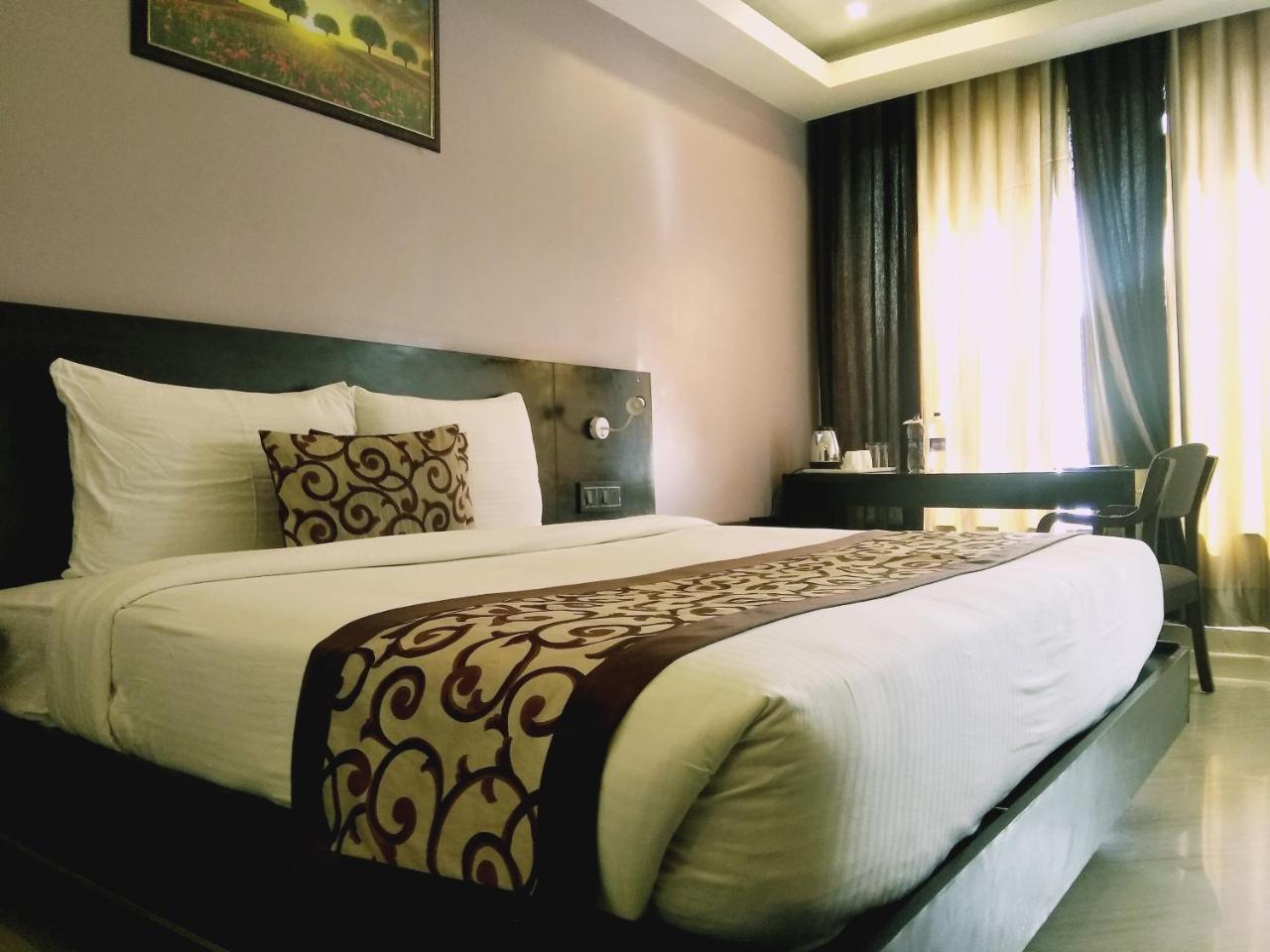 Vijay Paradise Lucknow Ngoại thất bức ảnh